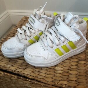 Adidas Grand Court Sneaker High top  size 11 kid